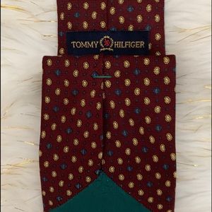 🛍5/$25Tommy Hilfiger! A fave. Mint condition